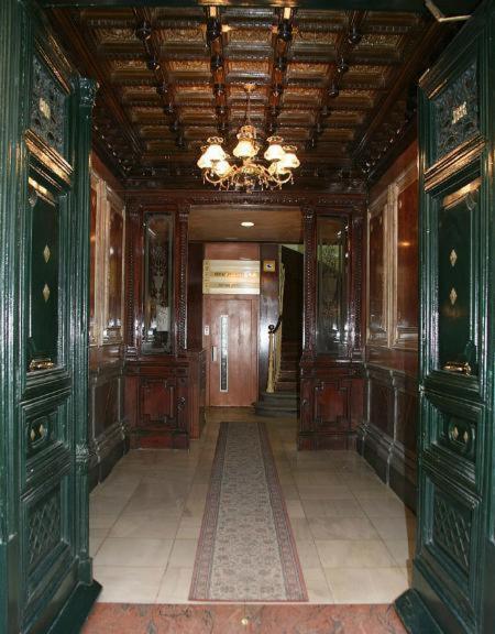 Hostal Ana Belen Мадрид Екстериор снимка